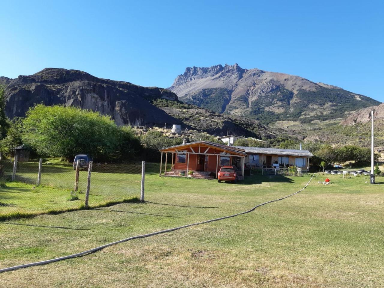 Hospedaje El Juncal Puerto Ingeniero Ibanez Kültér fotó